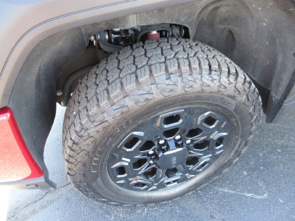 Certified 2022 GMC Sierra 2500 AT4 w/ AT4 Premium Plus Package AWD/4WD image 16