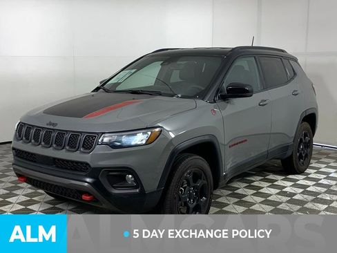 Used 2024 Jeep Compass Trailhawk image 5