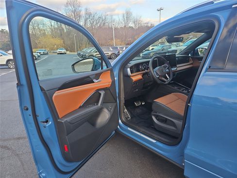 New 2026 Volkswagen Tiguan SEL R-Line image 11