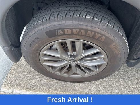 Used 2022 Nissan Rogue S FWD image 20
