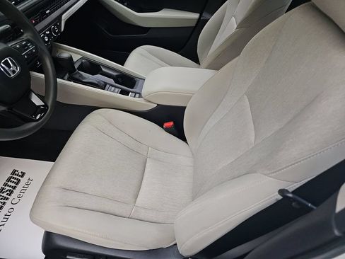 Used 2023 Honda Accord EX image 5