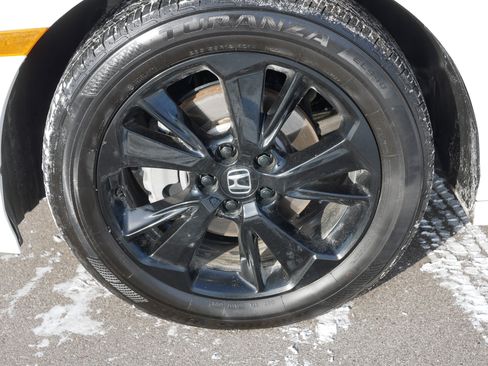 Used 2024 Honda Odyssey Sport image 15