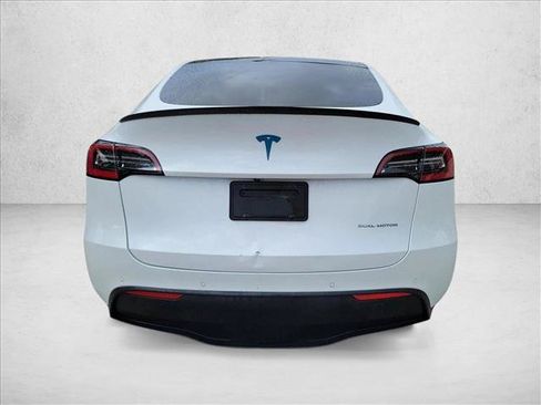 Used 2021 Tesla Model Y Long Range AWD/4WD image 6
