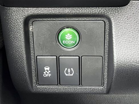 Certified 2020 Honda HR-V Sport image 16