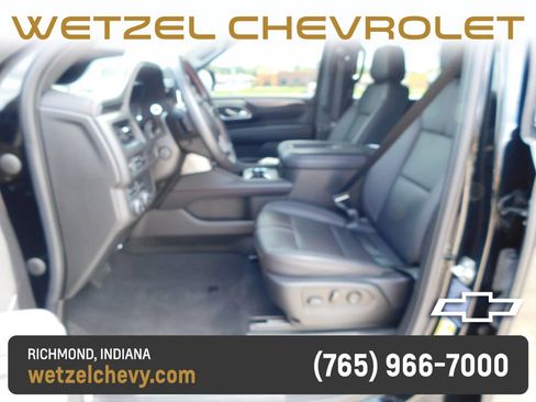 Certified 2022 Chevrolet Suburban RST w/ Luxury Package AWD/4WD image 14