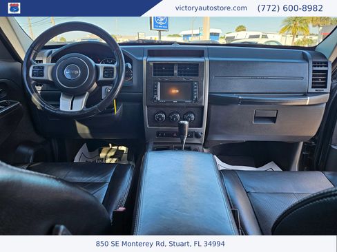 Used 2011 Jeep Liberty Limited w/ Comfort/Convenience Group image 36