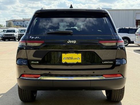 New 2025 Jeep Grand Cherokee Limited w/ Trailer Tow Package AWD/4WD image 6
