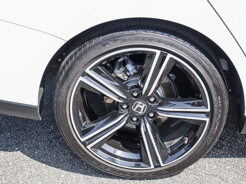 Used 2024 Honda Accord Sport image 8