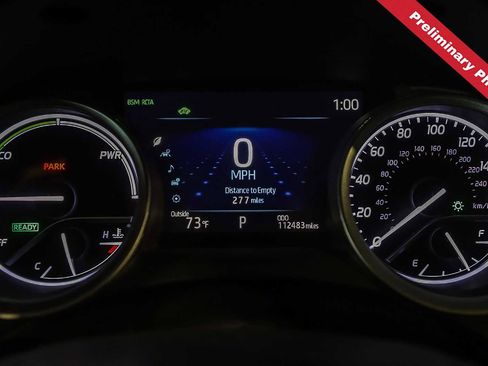 Used 2021 Toyota Camry XLE FWD image 21