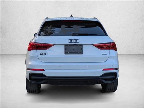 Used 2025 Audi Q3 2.0T Premium w/ Convenience Package image 7