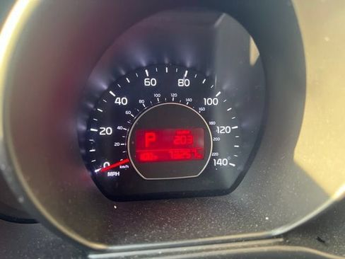 Used 2018 Kia Soul FWD image 8