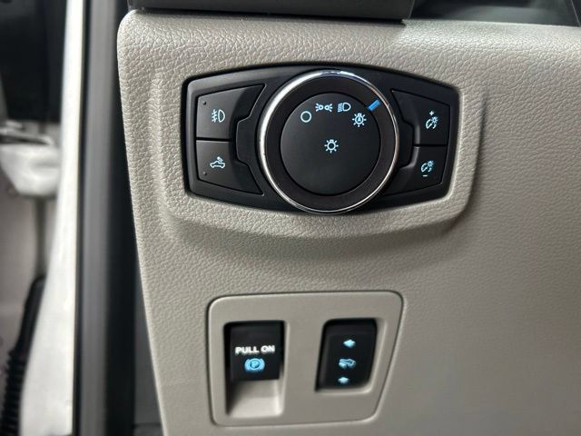 Used 2019 Ford F150 XLT w/ Equipment Group 302A Luxury AWD/4WD image 16