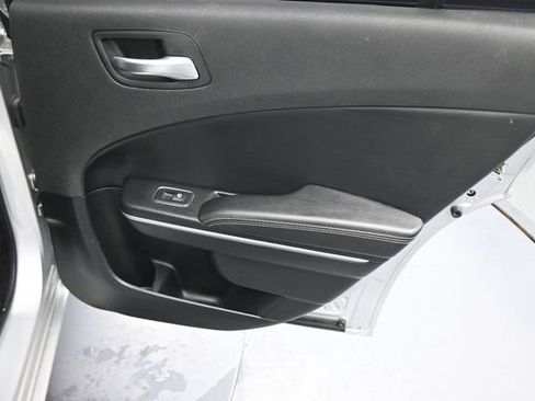Used 2020 Dodge Charger SXT w/ Leather Interior Group RWD image 15