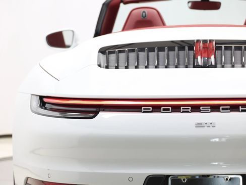 Used 2022 Porsche 911 Carrera image 63