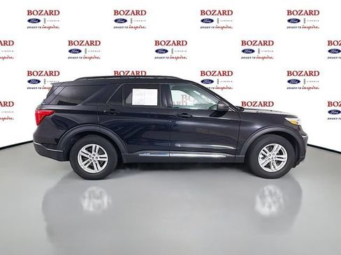 Used 2021 Ford Explorer XLT RWD image 9