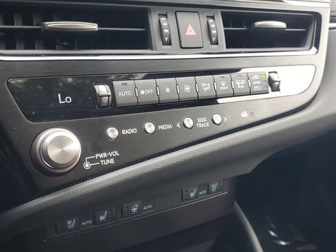 Used 2025 Lexus ES 350 w/ Premium Package image 29