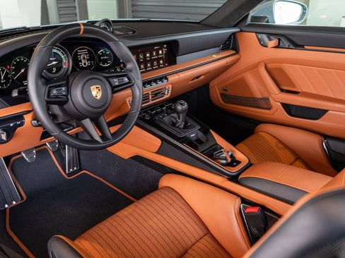 Used 2024 Porsche 911 GT3 RS RWD image 5