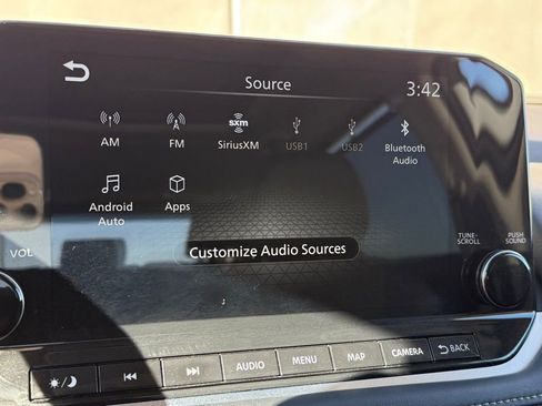 Used 2023 Nissan Rogue SL w/ SL Premium Package image 19