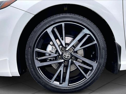 Used 2025 Toyota Camry XSE w/ Premium Plus Package image 10