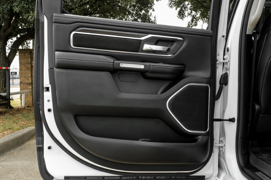 Used 2022 RAM 1500 Laramie AWD/4WD image 60
