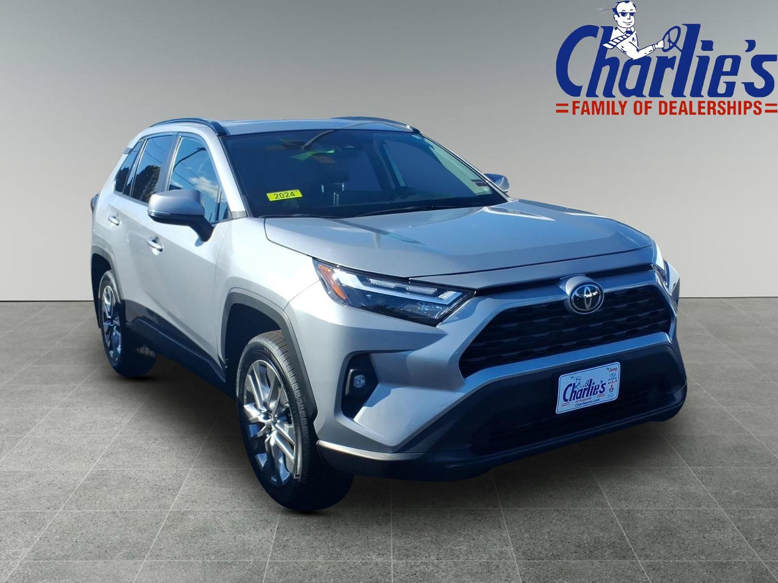 Used 2024 Toyota RAV4 XLE Premium w/ Weather Package AWD/4WD image 3