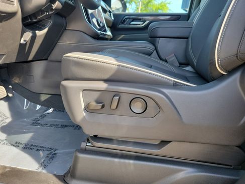 Used 2026 GMC Yukon XL Elevation w/ Elevation Premium Package RWD image 14