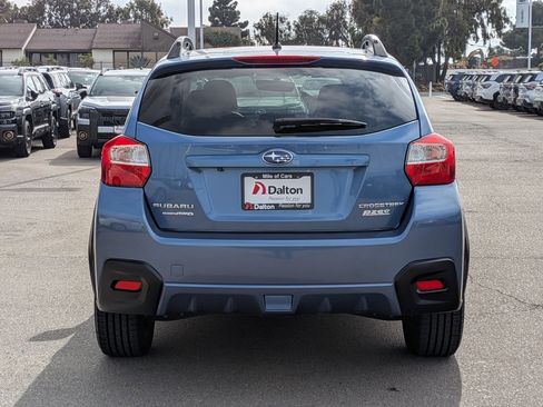 Used 2017 Subaru Crosstrek 2.0i Premium w/ Moonroof Package AWD/4WD image 3