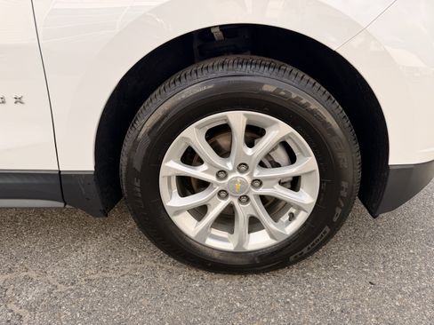 Used 2019 Chevrolet Equinox LT FWD image 10
