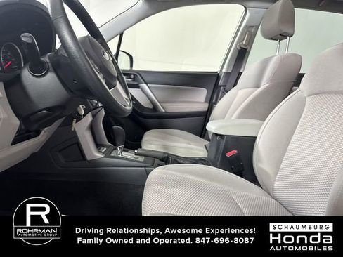 Used 2018 Subaru Forester 2.5i Premium w/ All-Weather Package image 4