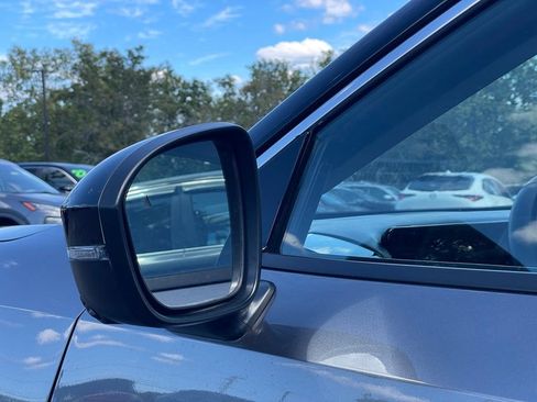Certified 2025 Nissan Kicks SR AWD/4WD image 26