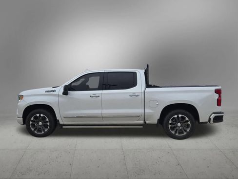Used 2023 Chevrolet Silverado 1500 High Country w/ Technology Package AWD/4WD image 3
