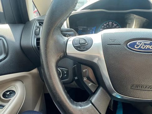 Used 2016 Ford C-MAX Energi SEL w/ Equipment Group 301A FWD image 15