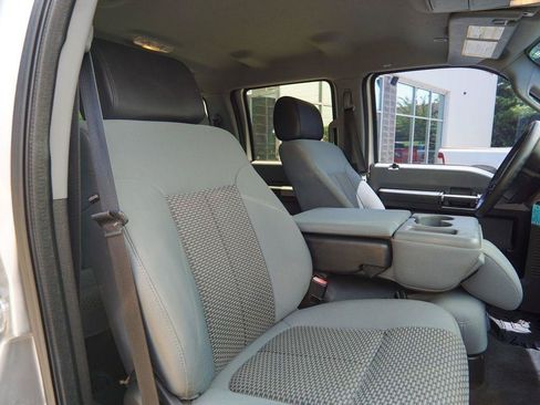Used 2015 Ford F250 XLT AWD/4WD image 27
