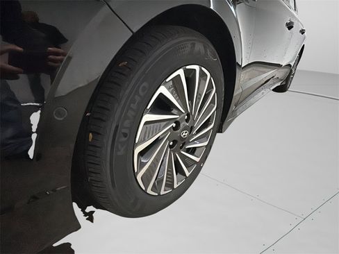 New 2026 Hyundai Sonata Limited image 4