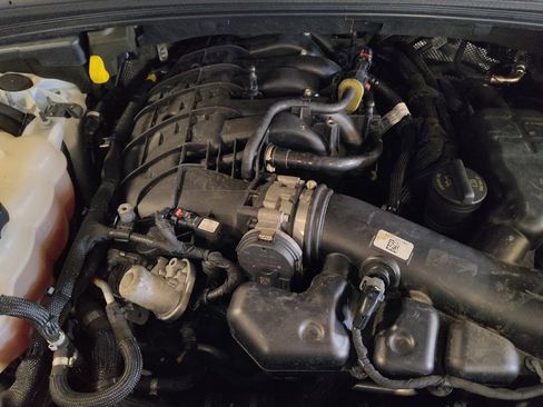 Used 2021 Jeep Grand Cherokee L Limited RWD image 30