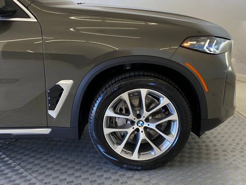 Used 2026 BMW X5 xDrive50e w/ Premium Package AWD/4WD image 11