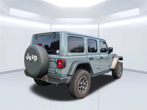 Used 2025 Jeep Wrangler Unlimited Rubicon w/ Safety Group AWD/4WD image 3