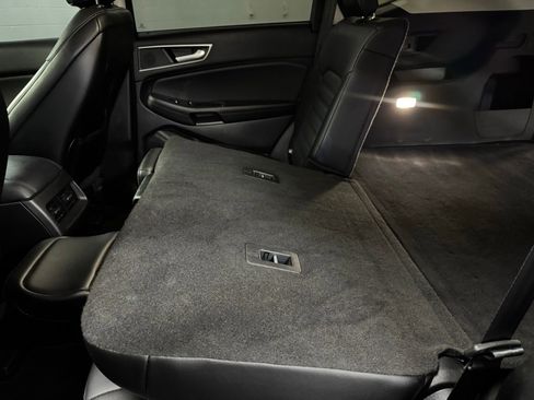 Used 2018 Ford Edge SEL w/ Equipment Group 201A image 28