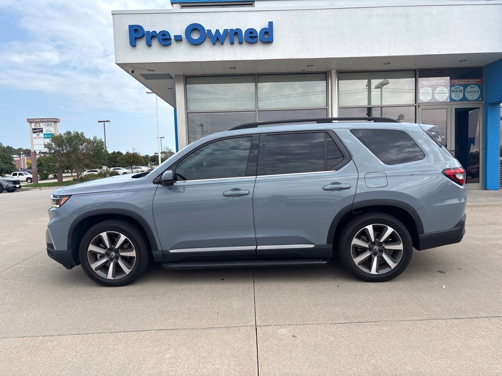Certified 2024 Honda Pilot Touring image 8