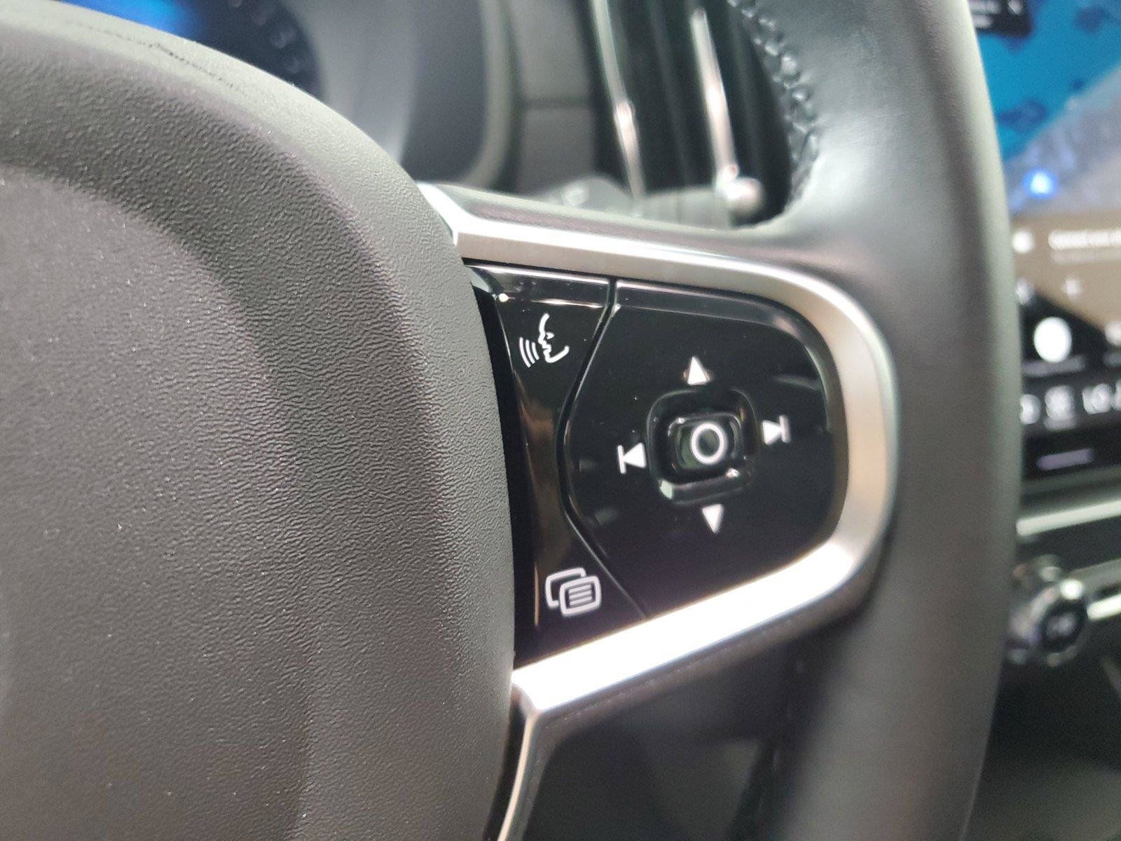 Certified 2026 Volvo XC90 B6 Plus AWD/4WD image 27