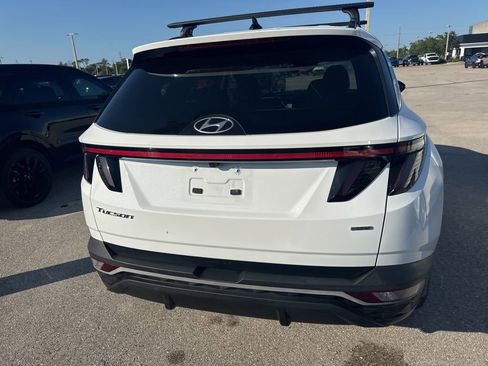 Used 2023 Hyundai Tucson SEL w/ Convenience Package AWD/4WD image 4