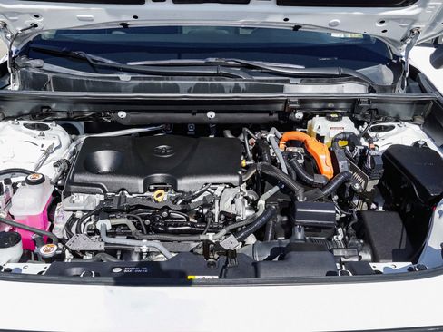 Certified 2021 Toyota RAV4 LE image 15