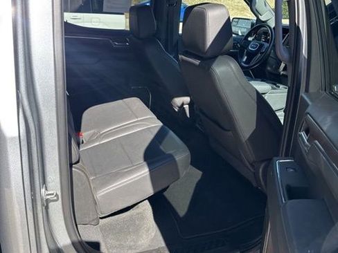 Used 2024 GMC Sierra 1500 SLT image 14