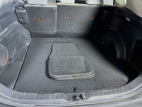 Used 2020 Toyota RAV4 Limited AWD/4WD image 25