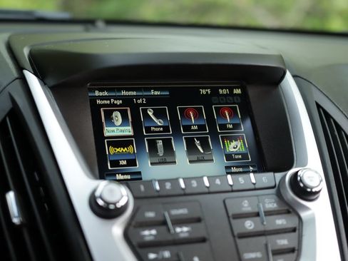 Used 2016 Chevrolet Equinox LS FWD image 13