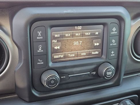 Used 2020 Jeep Gladiator Sport AWD/4WD image 20