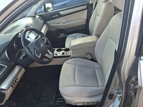 Used 2016 Subaru Legacy 2.5i Premium AWD/4WD image 2