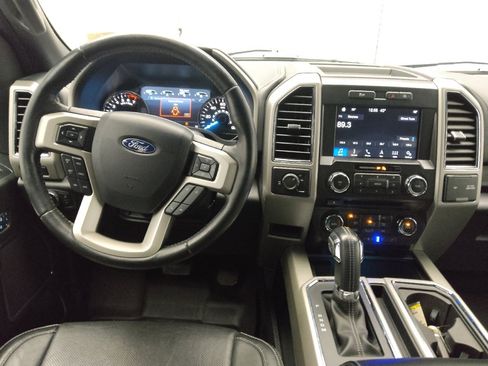 Used 2018 Ford F150 Lariat image 22