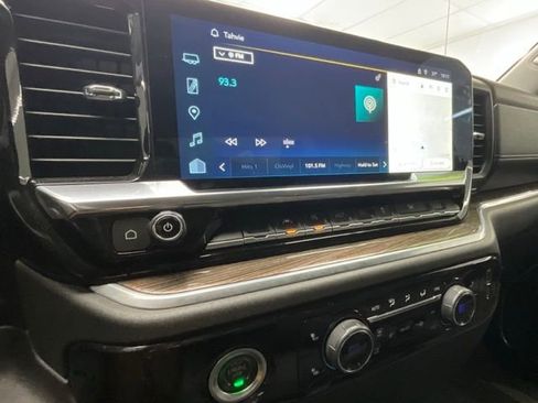 Used 2022 Chevrolet Silverado 1500 LT w/ Snow Plow Prep Package image 10