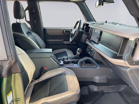 Used 2023 Ford Bronco Wildtrak image 35